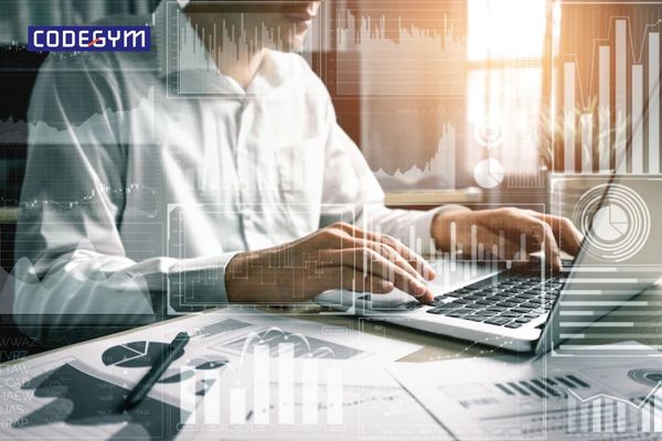 Khóa học Data Analyst của CodeGym Online cung cấp cho học viên cả kiến thức chuyên môn lẫn các kỹ năng cần thiết